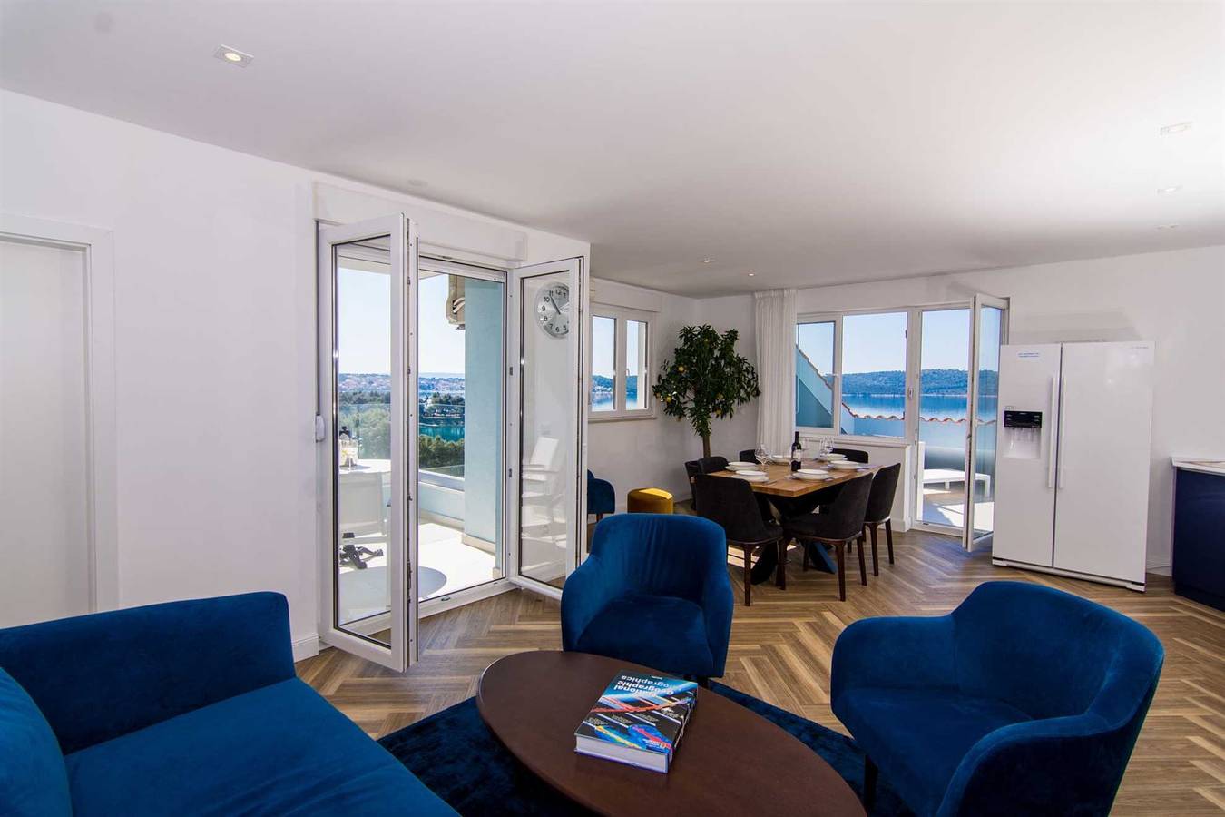Ganze Wohnung, Apartment Deep Blue mit Pool in Trogir, Ciovo