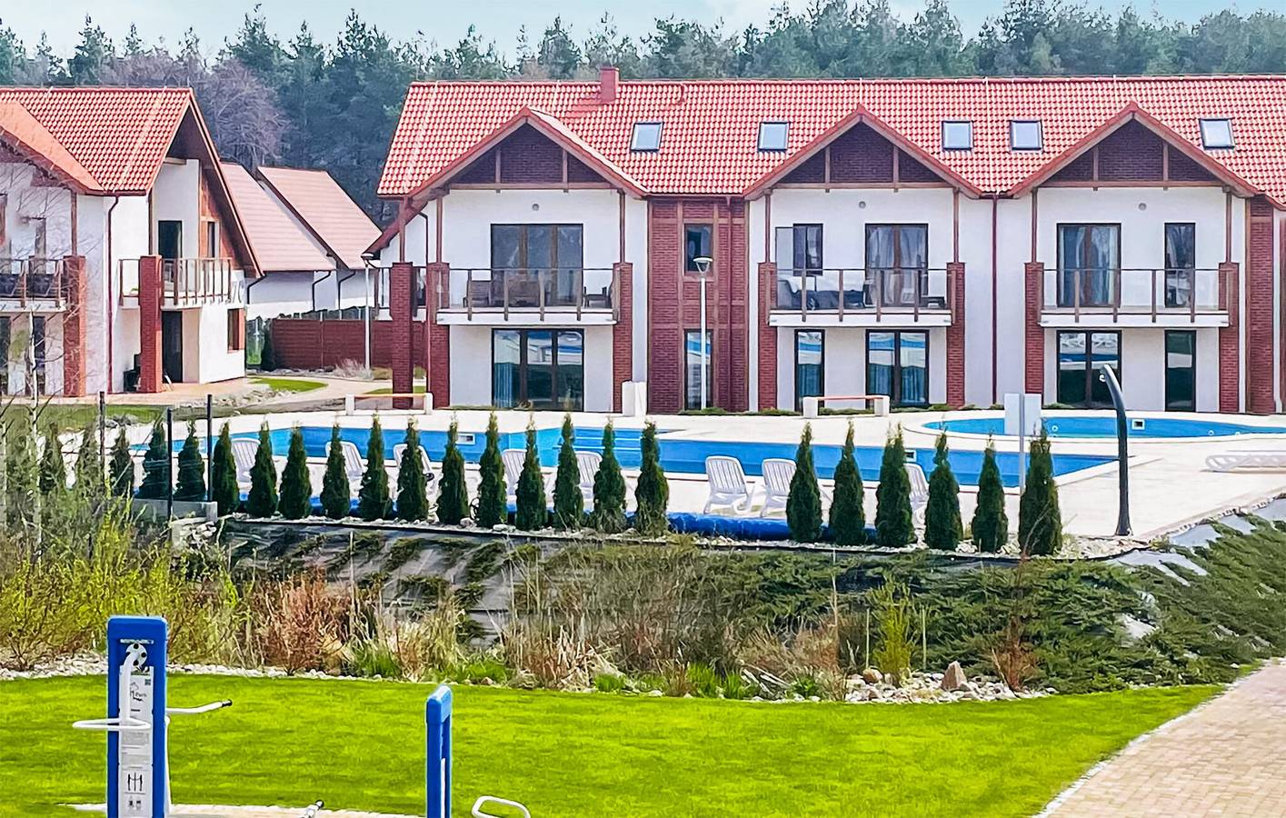 Cały apartament wypoczynkowy, Apartament wakacyjny dla 5 osób z basen in Żarnowska, Słowiński Park Narodowy
