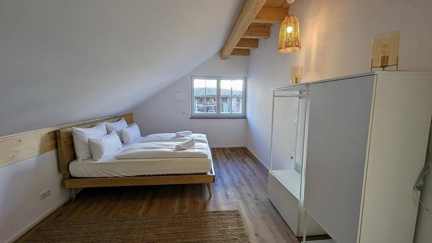 Ferienwohnung für 23 Personen, mit Garten und Sauna sowie Ausblick und Seeblick in Das Blaue Land - 3