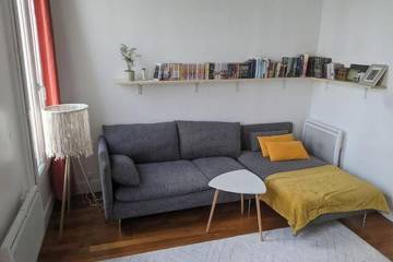 Appartement De Vacances pour 4 Personnes dans Suresnes, Hauts-de-Seine, Photo 1