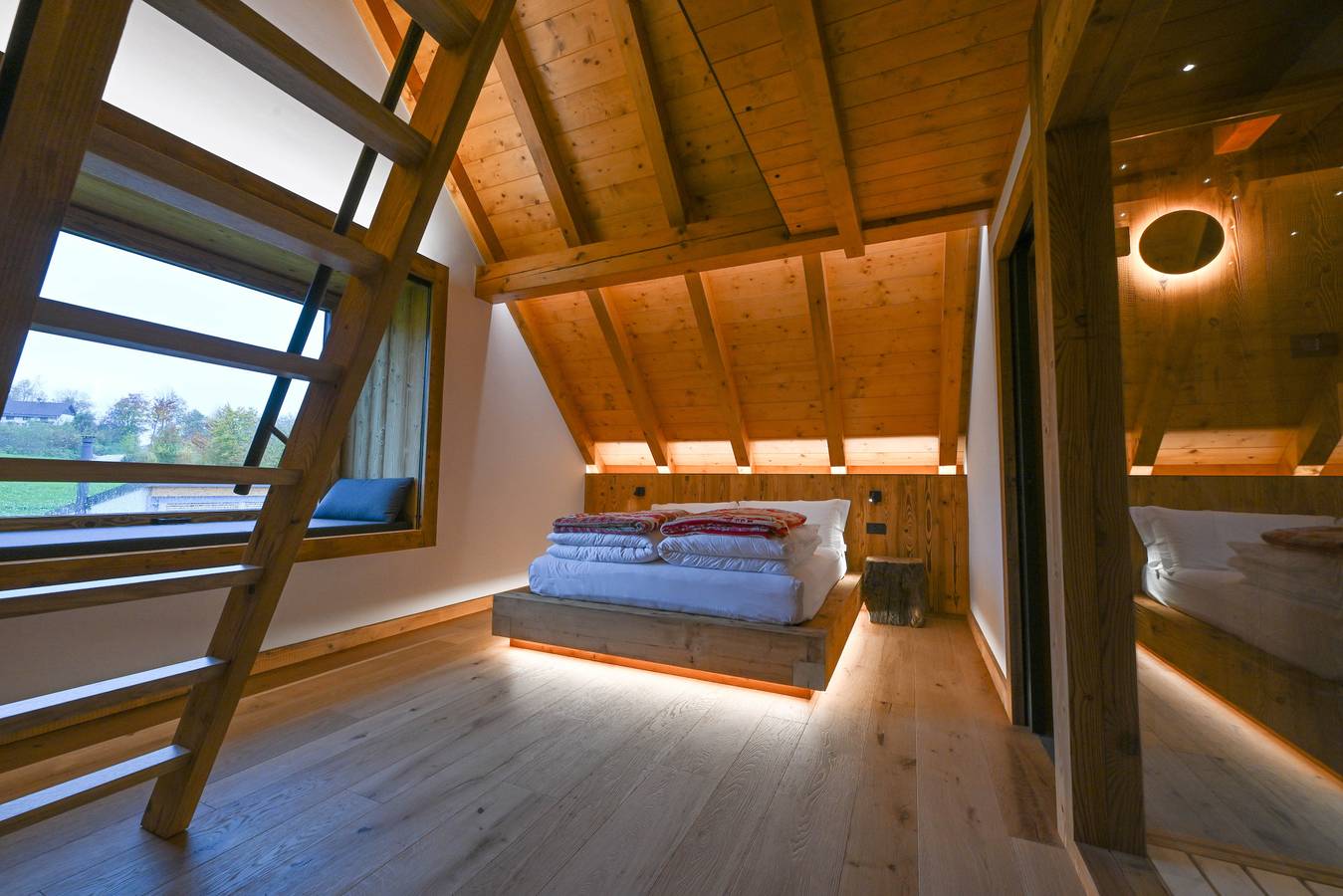 Ganze Wohnung, Casera Cinque Sensi- wellness Apartment in Tambre, Südliche Karnische Alpen