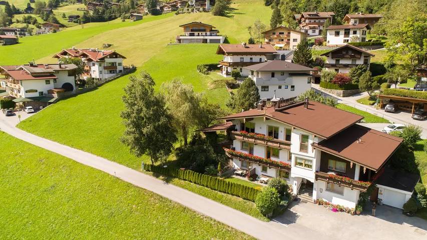 Ferienhaus für 13 Personen, mit Garten, mit Haustier