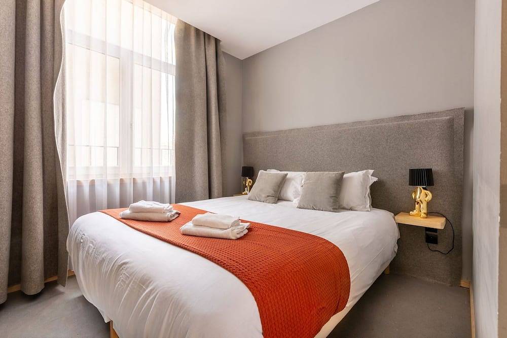 Ganze Wohnung, Suite n°2-Deluxe-Apartment-Ensuite mit Dusche-Strassenblick in Lille, Lille und Umgebung