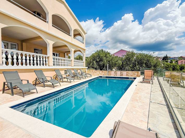 Ferienhaus für 12 Personen, mit Terrasse in Maslenica - 3