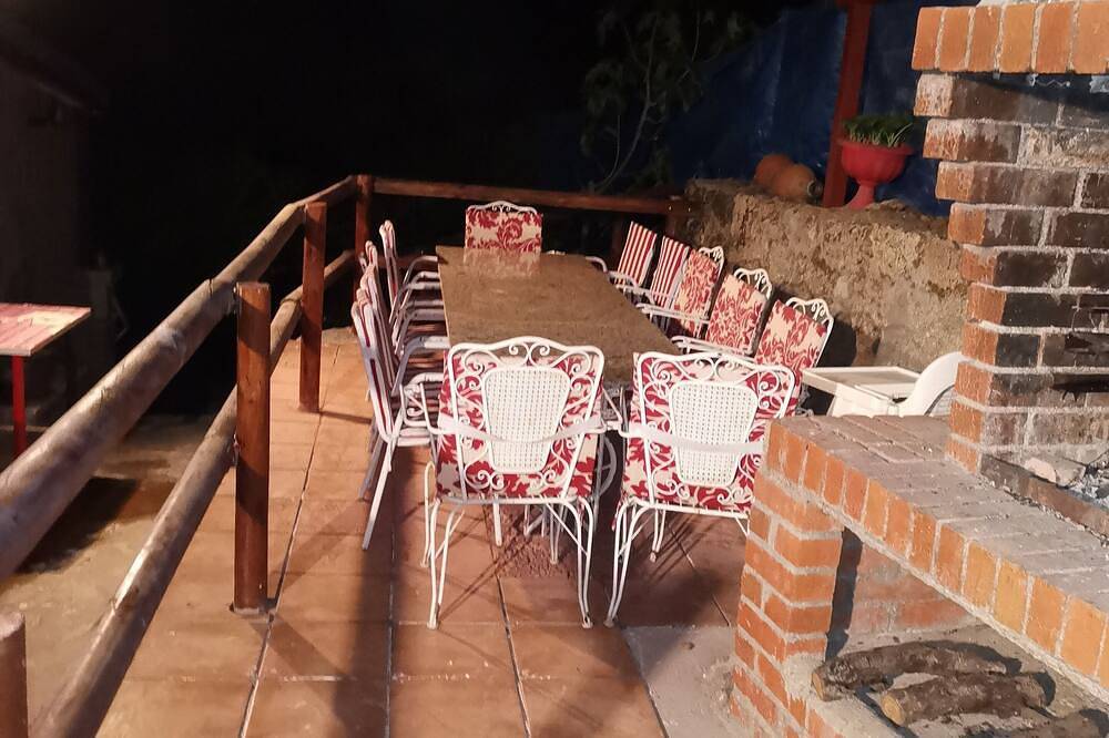 Los Corzos Burgohondo Avila (15 personas) in Burgohondo, Valle del Alberche