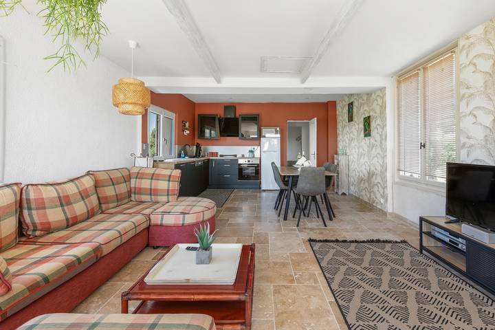 Location de vacances pour 8 personnes, avec Terrasse et Jardin à Villeneuve-lès-Béziers - 3