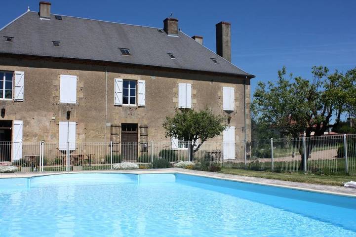 Chambre d’hôte pour 2 personnes, avec Terrasse et Jardin ainsi que Piscine et Vue