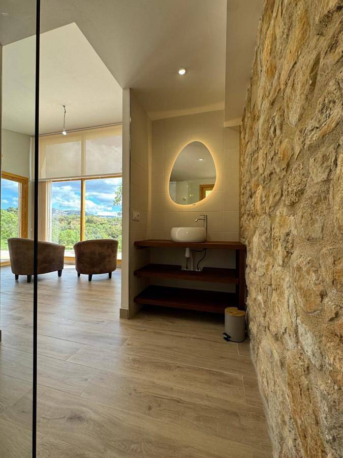 Casa rural para 2 personas, con jardín y jacuzzi, Se admiten mascotas en Massis dels Ports - 4