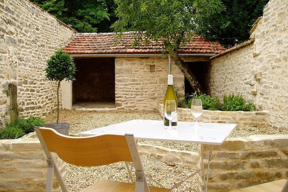Rénovation contemporaine élégante à Meursault in Meursault, Région de Beaune