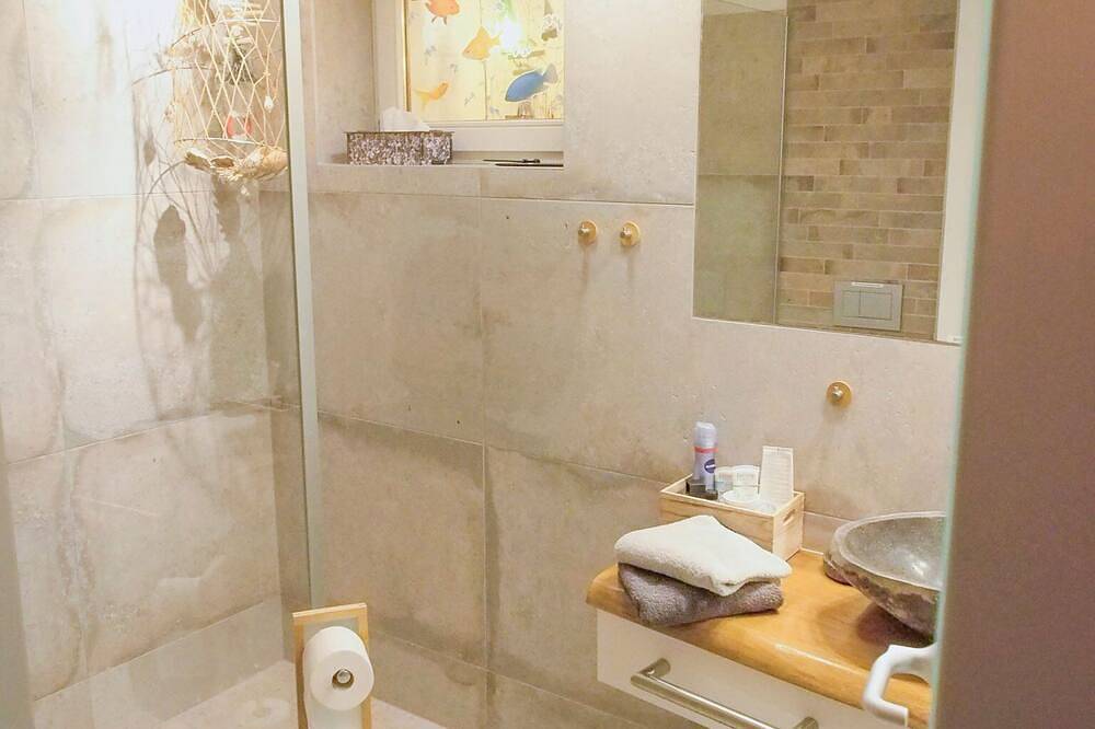 Charming 3-room rustico in a quiet & sunny location with beautiful lake view in Piancassone, Trarego Viggiona