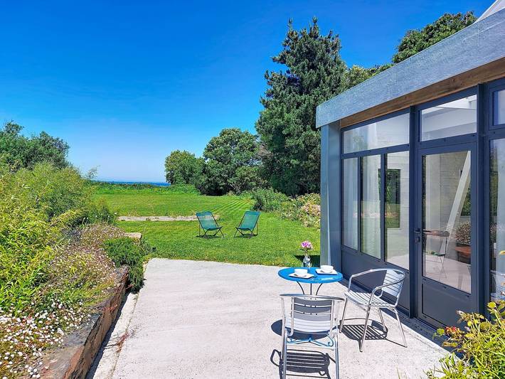 Location de vacances pour 3 personnes, avec jardin et terrasse à Locquirec - 2