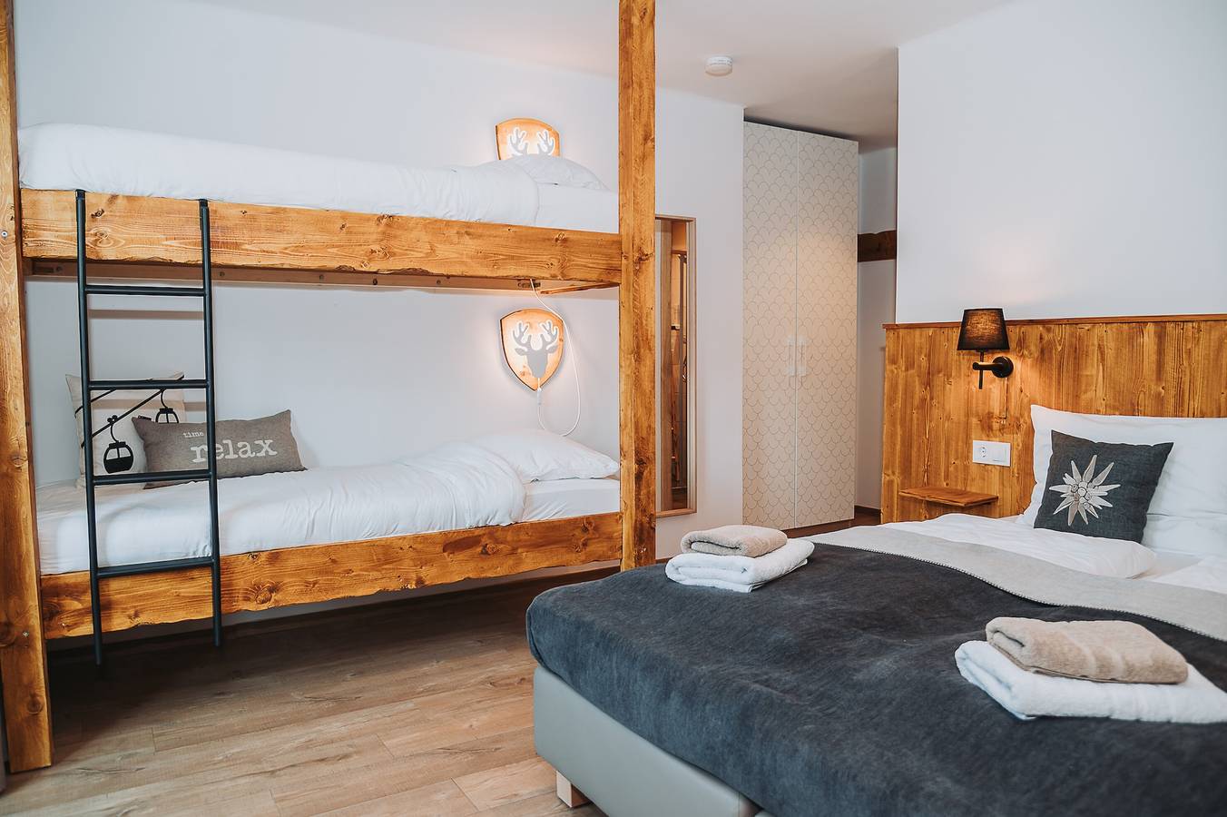 Ganze Wohnung, Familienlodge Berger – Apartment Berggipfel mit Bergblick, Balkon, Stube und Gemeinschaftsgarten in Sankt Michael im Lungau, Bundesland Salzburg