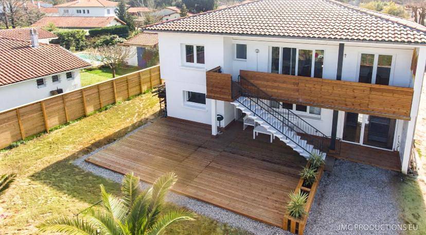 Appartement de vacances pour 6 personnes, avec terrasse et piscine