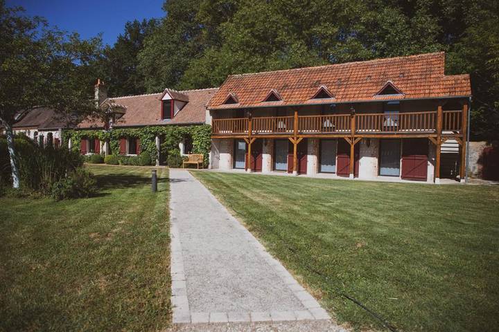 Chambre d’hôte pour 2 personnes, avec Terrasse et Jardin ainsi que Piscine et Vue