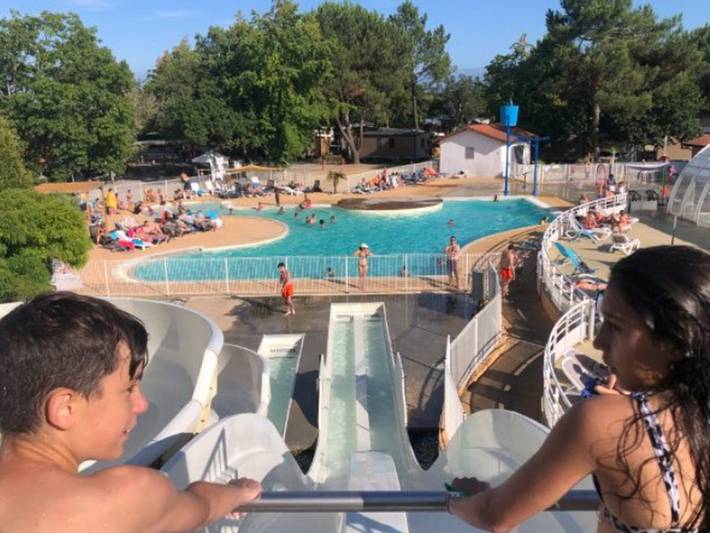 Mobil home pour 4 personnes, avec piscine et terrasse dans Etang De Soustons - 4