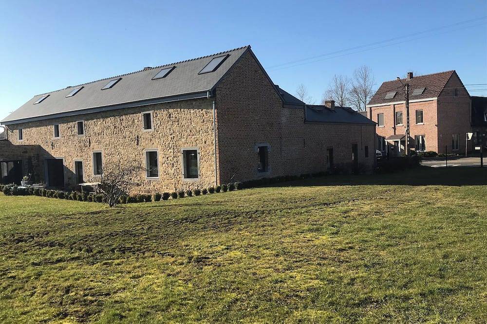 La Petite Maison de Bienne-lez-Happart (soirées interdites) in Lobbes, Hainaut