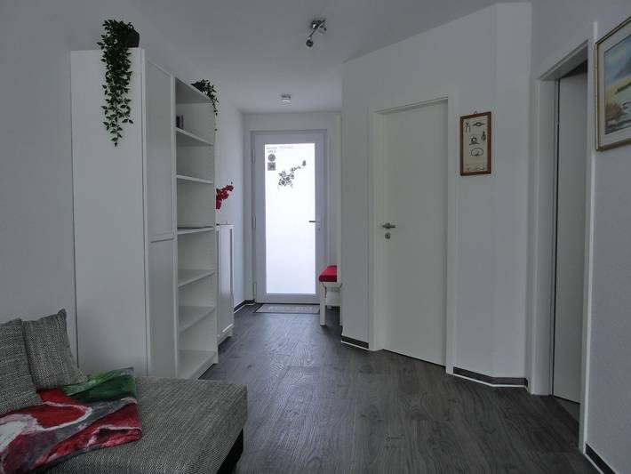 Ganze Wohnung, Hell und schick, 2-Zimmer-Fewo für im Feriendorf Küstenwald mit Wlan in Gelbensande, Rostock und Umgebung