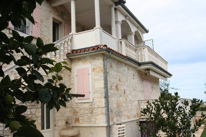 Ferienwohnung für 3 Personen, mit Balkon und Balkon/Terrasse in Kastelir - 3