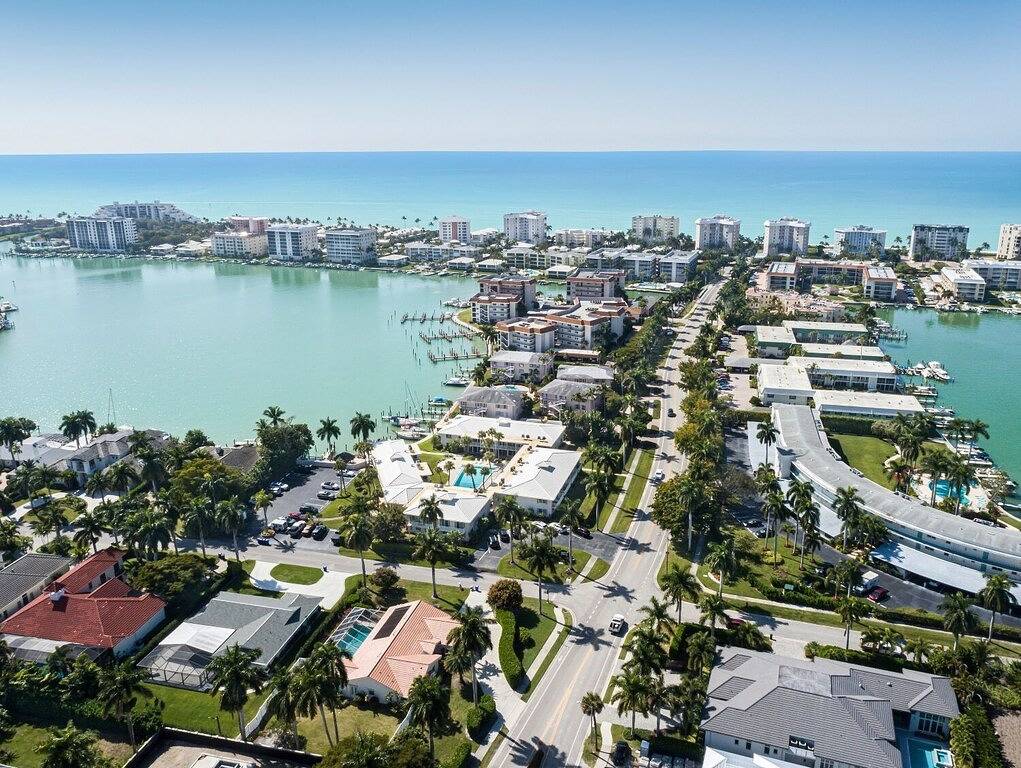 Vacation Home for 8 Guests in Moorings, Naples (FL)
