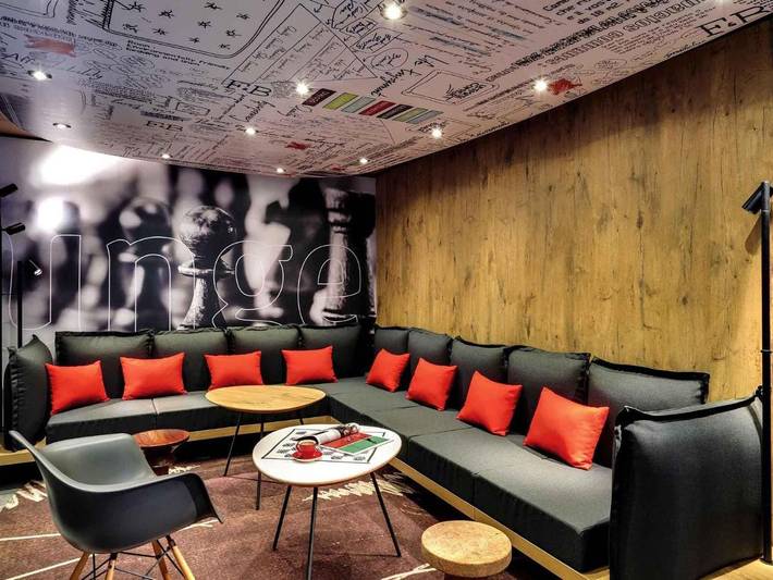 Hôtel pour 2 personnes, avec terrasse et piscine à Le Coteau - 3