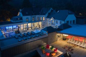Hôtel pour 2 personnes, avec sauna et jacuzzi ainsi que jardin et piscine à Chaudfontaine