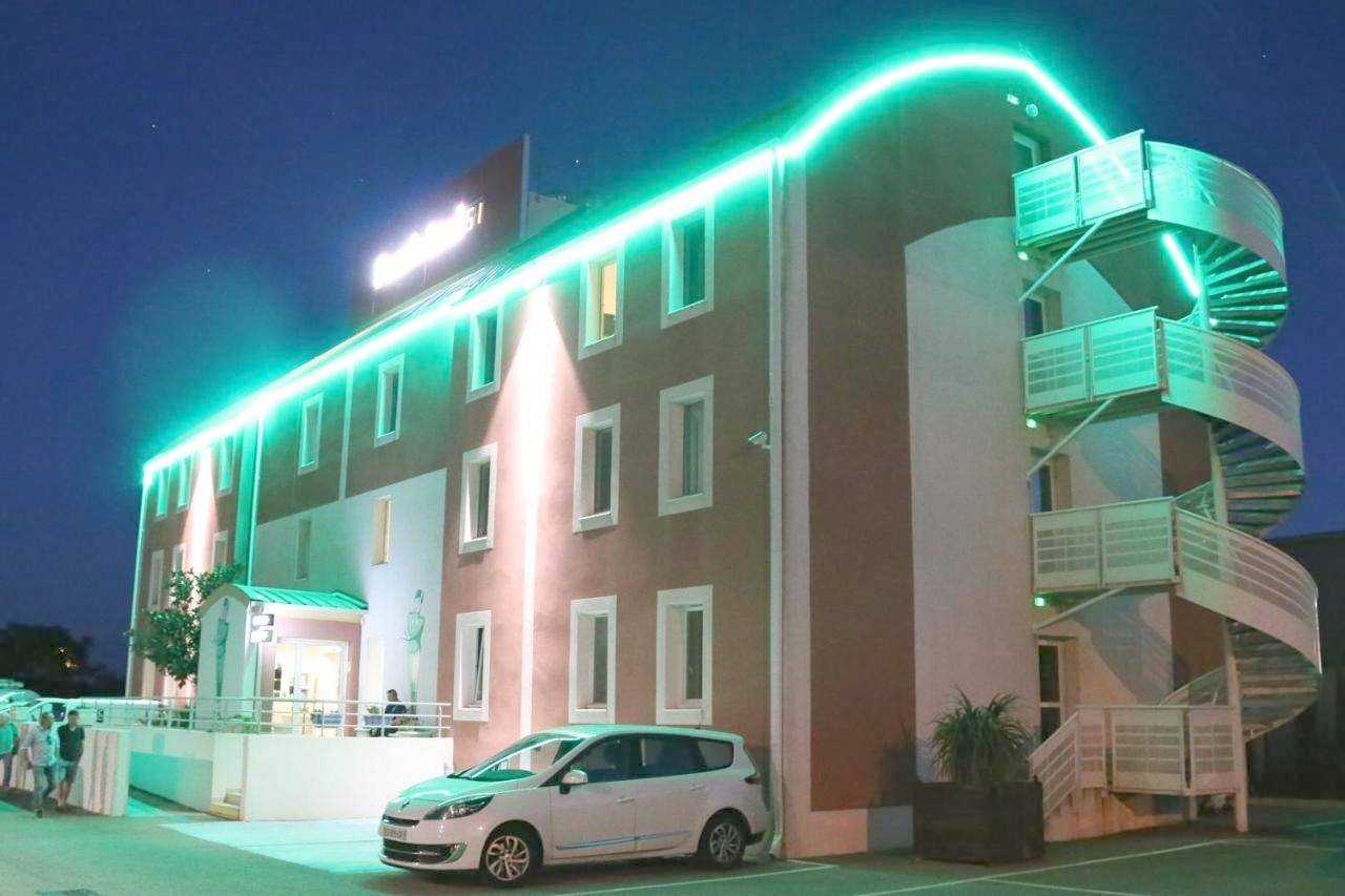 Hôtel pour 2 personnes in Aimargues, Côte méditerranéenne (France)