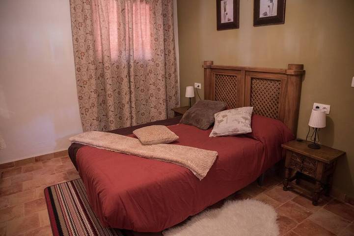 Gîte pour 10 personnes, avec jardin ainsi que terrasse et piscine à Loja - 2