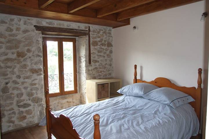 Gîte pour 4 personnes, avec jardin et terrasse à Saint-Étienne-de-Boulogne - 3