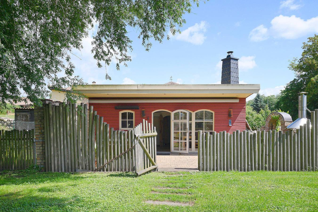 Ferienhaus 'Reiseoase' mit Seeblick, Wi-Fi und Klimaanlage in Bützow, Mecklenburgische Seenplatte