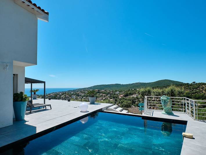 Ferienhaus für 10 Personen, mit Terrasse und Garten, mit Haustier in Les Issambres