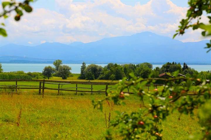 Ferienhaus für 5 Personen, mit Terrasse und Garten sowie Seeblick am Chiemsee - 3