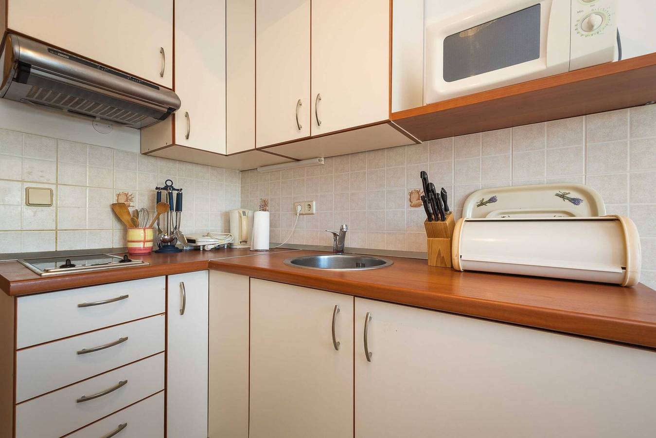 Ganze Wohnung, Apartments Kaina - two bedroom apartment (yellow) in Tisno, Murter