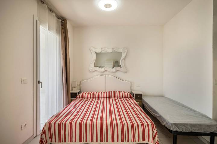 Entire studio, Studio Apartment "Planet Suite 404 Bibione" with Wi-Fi in Bibione, San Michele al Tagliamento