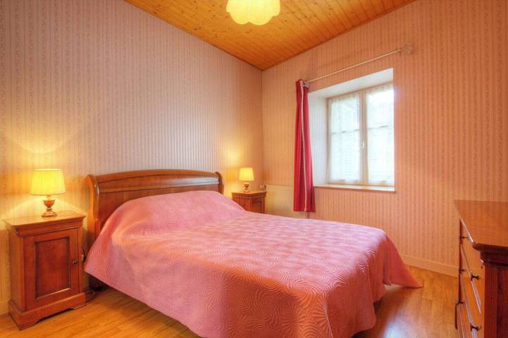 Location de vacances pour 4 personnes, avec balcon dans Poncin - 3