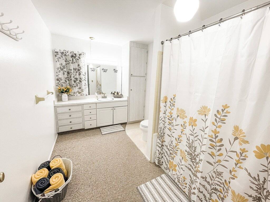 Sarasota's Gem | Private Pool, Hot Tub, Putting Green! in Sarasota, Sarasota County