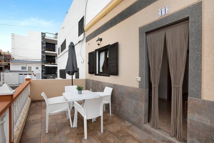Casa de férias 'Casa Nanda' com vista para o mar, Terraço privado e Wi-Fi in Las Eras, Fasnia