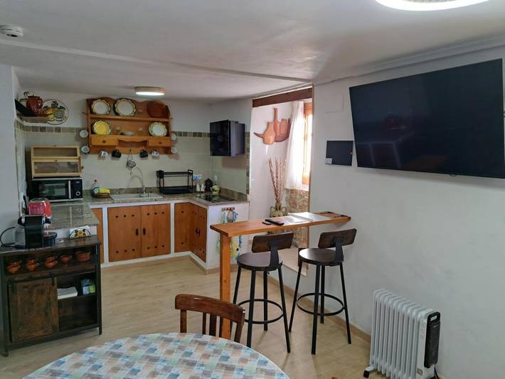 Casa rural para 4 personas, con balcón y vistas en Montán