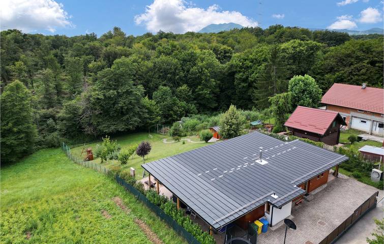 Geräumige 115 m² große Ferienwohnung mit Pool, WLAN und Grill – der perfekte Urlaubsort! in Zagreb und Umgebung