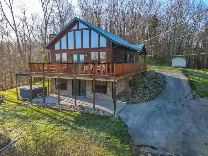 Vacation rental for 12 people, with terrace, with pets in Blue Ridge Mountains
