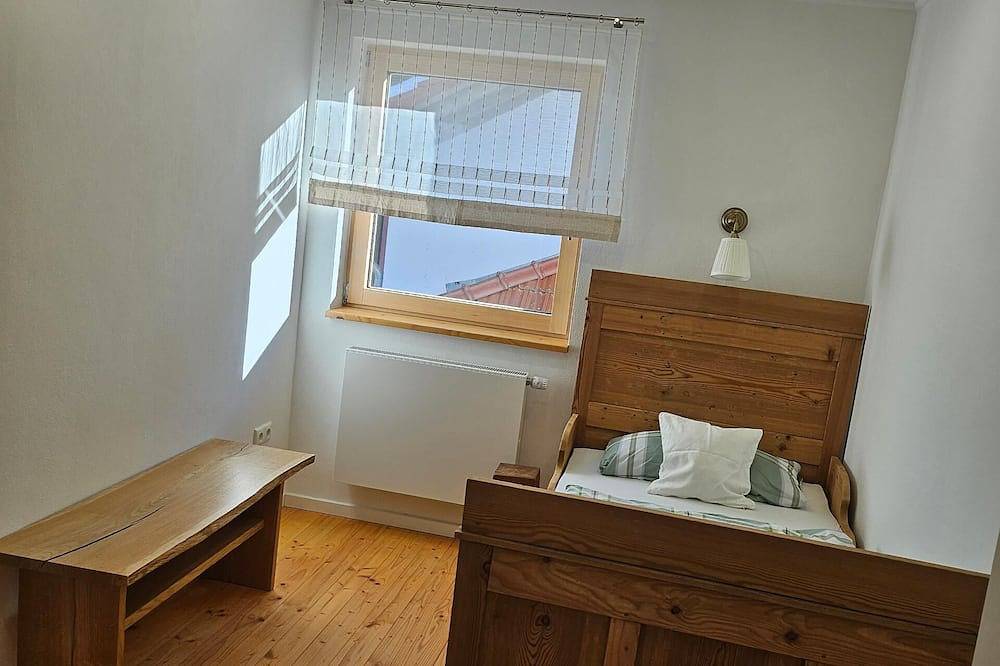 Ganze Wohnung, Geräumige Ferienwohnung auf zwei Ebenen (120 m2) in Kirchberg im Wald, Vorderer Bayerischer Wald