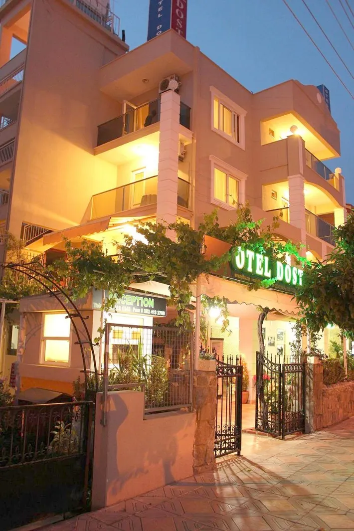 Hotel for 3 people, with balcony and view - 1