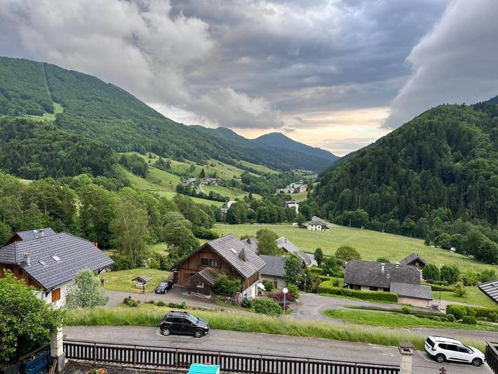 Location de vacances pour 6 personnes, avec Balcon et Vue à Aillon-le-Jeune