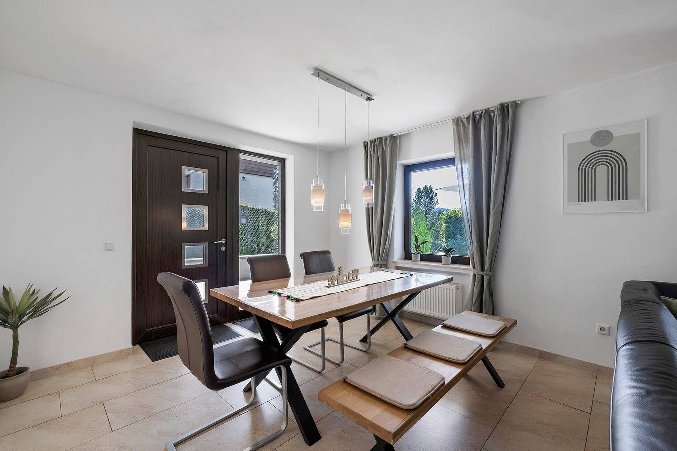 Ganze Wohnung, Ferienwohnung 'Mayer' mit Privatterrasse, Gemeinschaftsgarten und Wi-Fi in Albstadt, Neckar-Alb