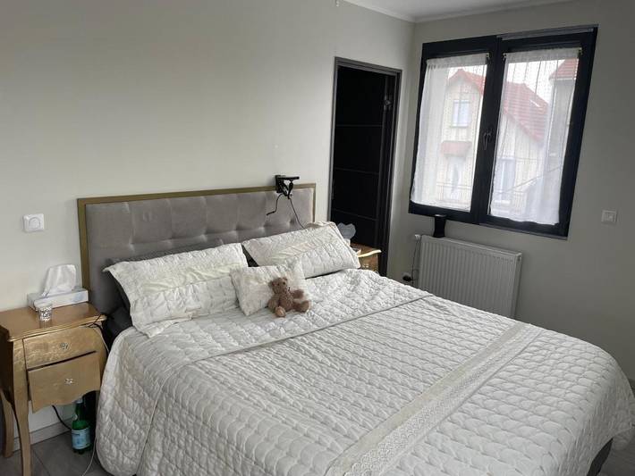 Location de vacances pour 6 personnes, avec Jardin à La Courneuve