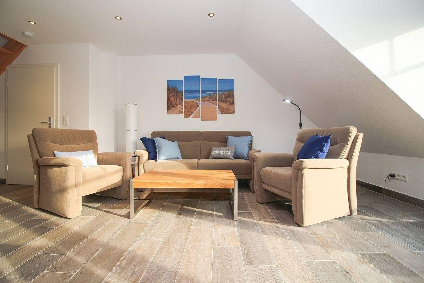 Ganze Ferienwohnung, Dünenglück in Norddeich, Norden und Umgebung