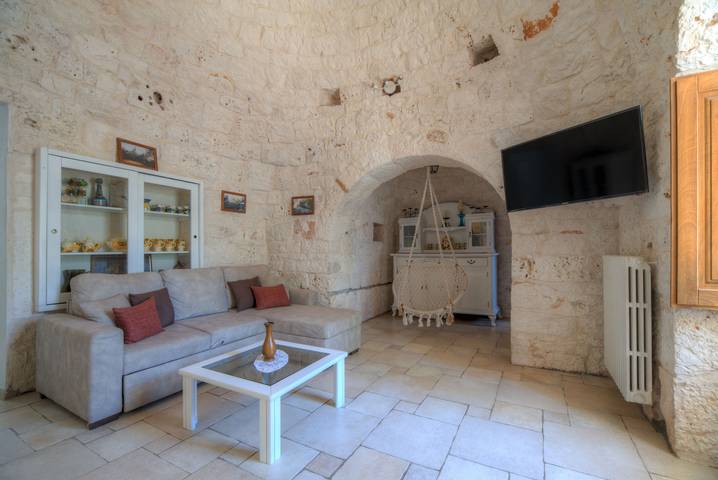 Trullo per 6 persone, con giardino ad Ostuni