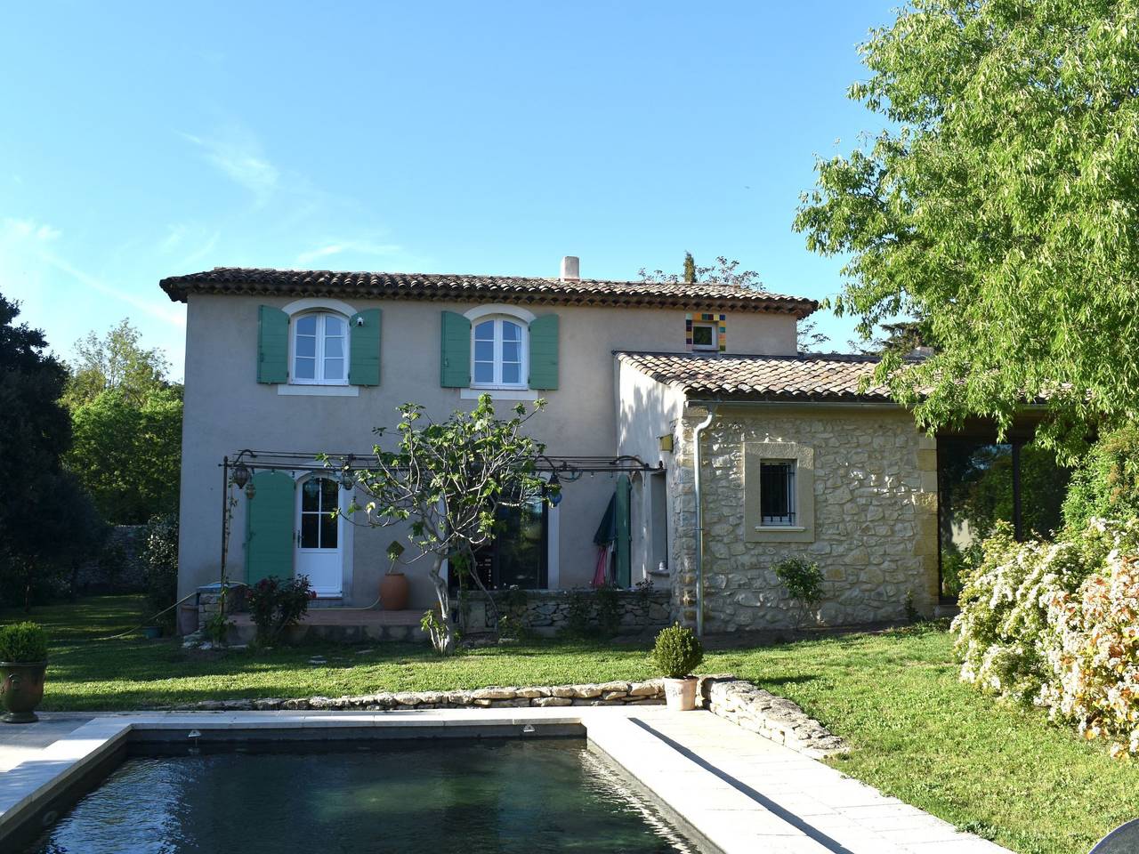 "Eutherpes Haus" in Puget, Parque natural regional del Luberon