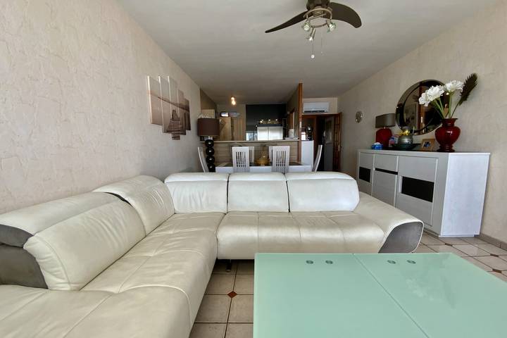 Appartement entier, Appartement Mar e Souleu avec Terrasse et Vue Mer au Grau du Roi in Port Camargue, Le Grau-du-Roi