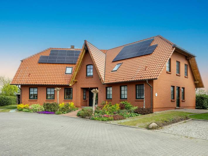 Ferienhaus für 4 Personen, mit Sauna und Terrasse sowie Garten und Whirlpool in Kaltenhof