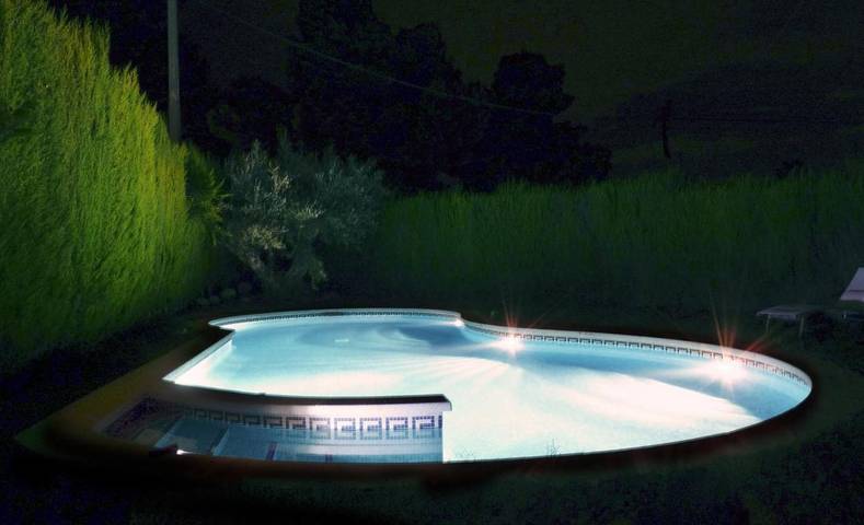 Casa rural para 10 personas, con jardín y vistas además de balcón y piscina en Bajo Penedés - 2